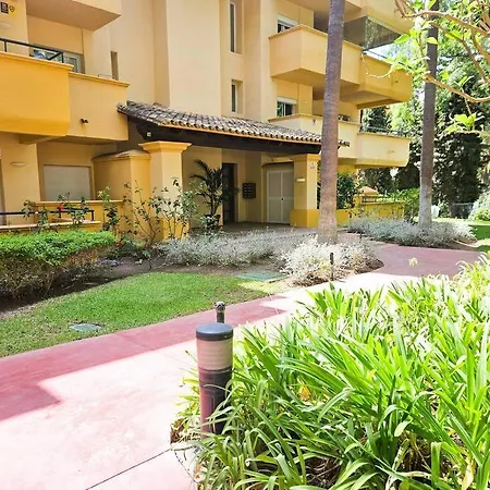 Greenlife - Spacious In Rio Real Apartment